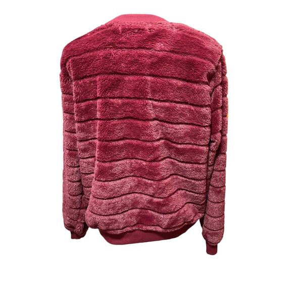 Almost Famous Women Faux Fur Stripe Fuzzy Sweater Red Crew Neck Pullover Comfy L - Picture 3 of 6